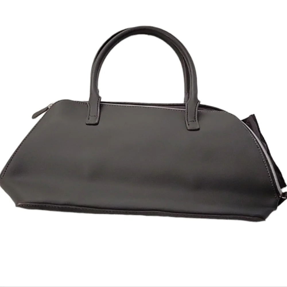 Reaction Kenneth Cole Bag - Picture 3 of 8
